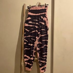 Young fabulous and broke sweatpants